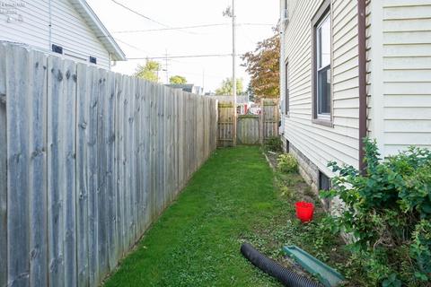 419 Moore Ave, Bellevue, OH 44811 photo 8