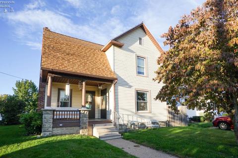 419 Moore Ave, Bellevue, OH 44811 photo 1