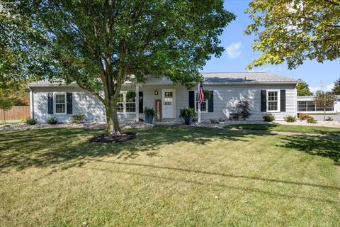 8175 N Shore Blvd #107, Marblehead, OH 43440