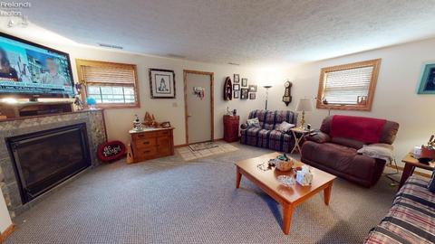 999 Overlook Dr, Willard, OH 44890 photo 18