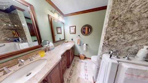 999 Overlook Dr, Willard, OH 44890 photo 13