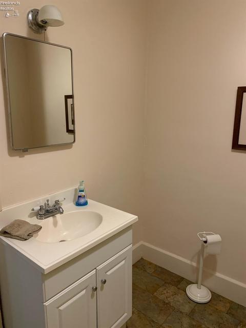 238 E Main St, Norwalk, OH 44857 photo 23