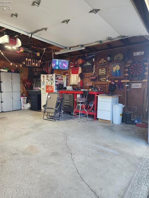 810 Euclid St, Willard, OH 44890 photo 24