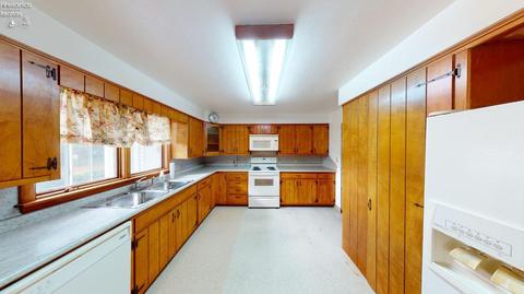 705 Limerick Rd, Clyde, OH 43410 photo 9