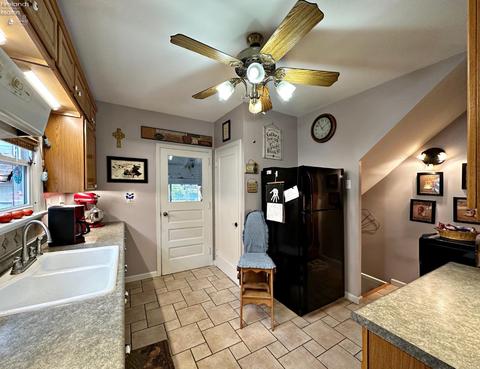 499 E Perry St, Tiffin, OH 44883 photo 14