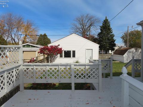 1111 3rd St, Sandusky, OH 44870 photo 2