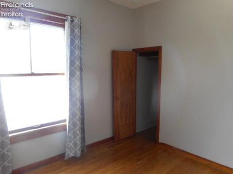 324 Maplewood St, Willard, OH 44890 photo 5