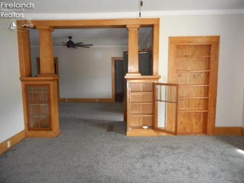 324 Maplewood St, Willard, OH 44890 photo 8