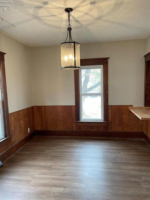 615 Clark St, Willard, OH 44890 photo 4