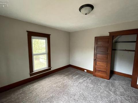 615 Clark St, Willard, OH 44890 photo 10