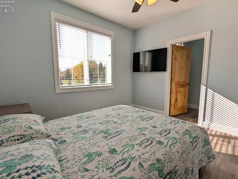421 E Main St, Marblehead, OH 43440 photo 25