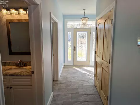 421 E Main St, Marblehead, OH 43440 photo 32