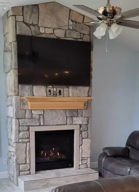 421 E Main St, Marblehead, OH 43440 photo 15