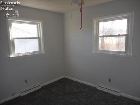 4327 Willard West Rd, Willard, OH 44890 photo 5