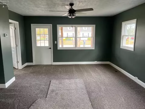 182 Monroe St, Monroeville, OH 44847 photo 5