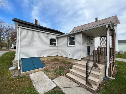 182 Monroe St, Monroeville, OH 44847 photo 10