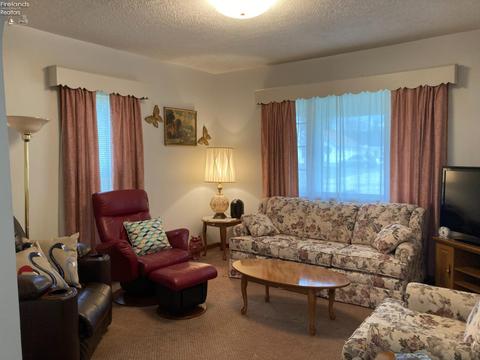 127 Sinclair St, Bellevue, OH 44811 photo 3