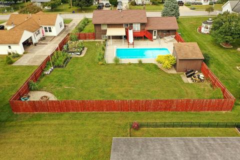 136 Vine St, Clyde, OH 43410 photo 13