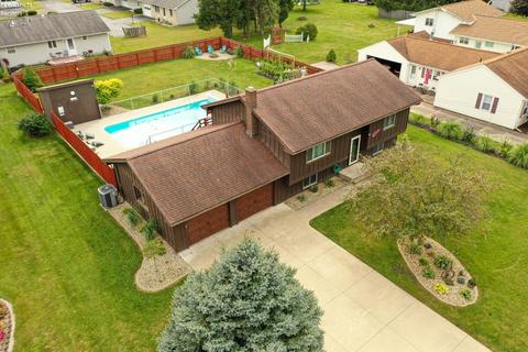 136 Vine St, Clyde, OH 43410 photo 9