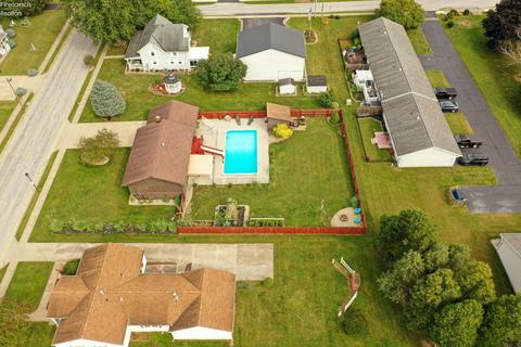 136 Vine St, Clyde, OH 43410 photo 22