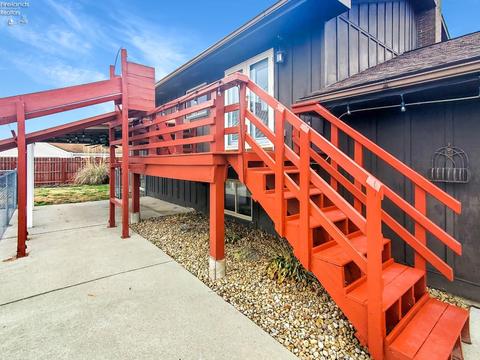 136 Vine St, Clyde, OH 43410 photo 59