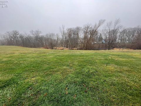 756 Chestnut Ln, Huron, OH 44839 photo 17