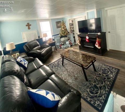 809 Willams St, Huron, OH 44839 photo 7