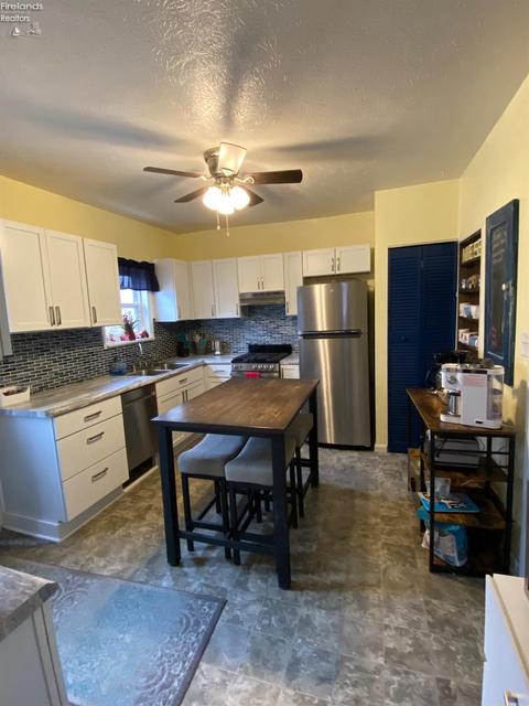 809 Willams St, Huron, OH 44839 photo 5