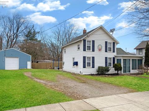 809 Willams St, Huron, OH 44839 photo 2