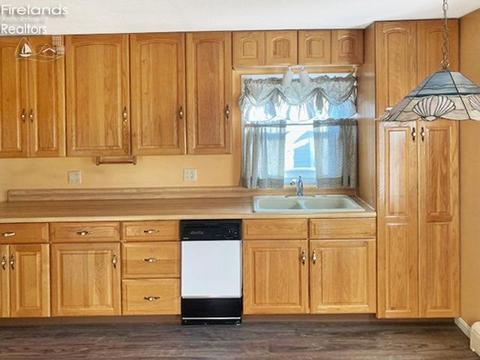 138 Walnut St, Bellevue, OH 44811 photo 7