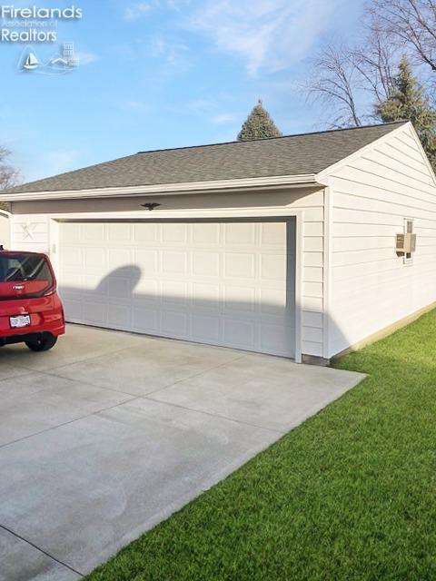 138 Walnut St, Bellevue, OH 44811 photo 5