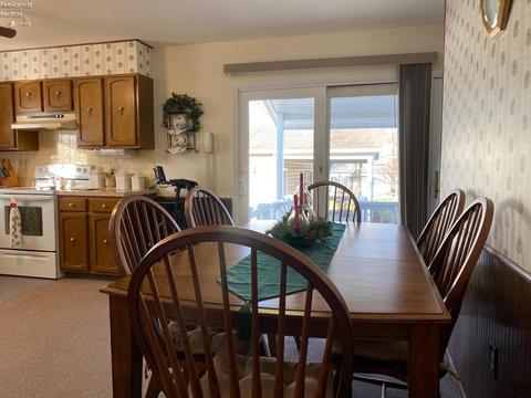 33 Hillcrest Dr, Willard, OH 44890 photo 7