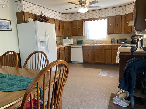 33 Hillcrest Dr, Willard, OH 44890 photo 6