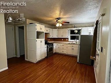 52 Rosa St, Kipton, OH 44049 photo 4