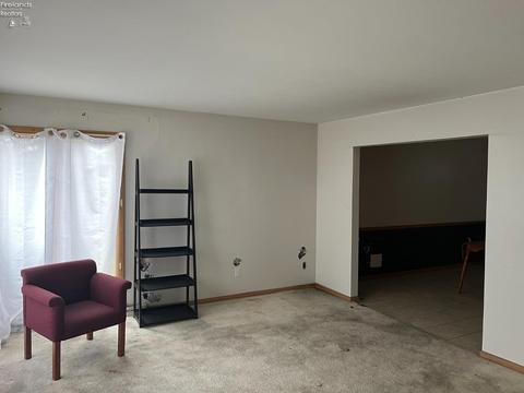 536 Butte St, Willard, OH 44890 photo 5