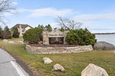 1223 Catawba Bay Dr, Port Clinton, OH 43452