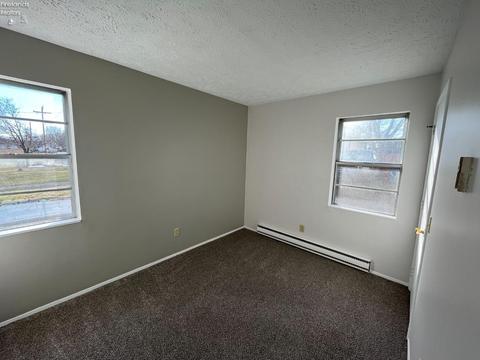 314 Keefer St, Willard, OH 44890 photo 8