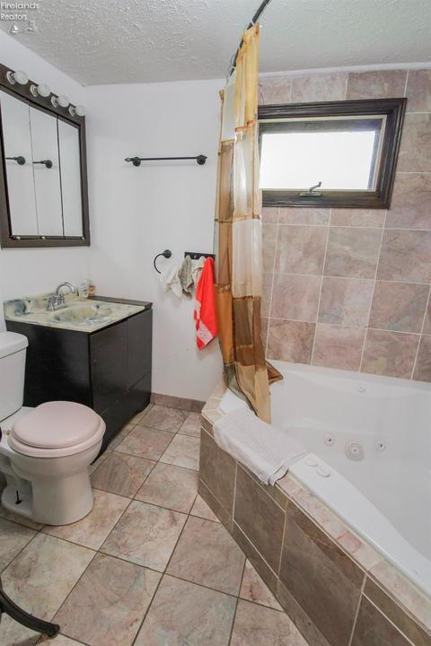 4702 Cleveland Rd, Huron, OH 44839 photo 22