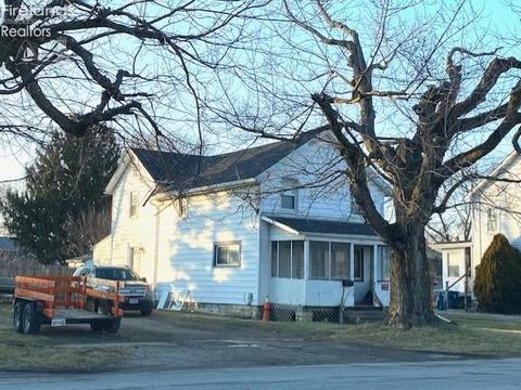 159 N Buckeye St, Bellevue, OH 44811