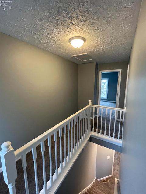 209 Park St, Willard, OH 44890 photo 22