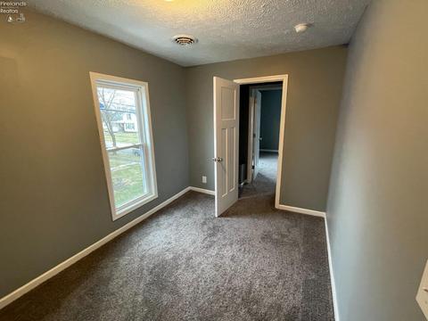 209 Park St, Willard, OH 44890 photo 23