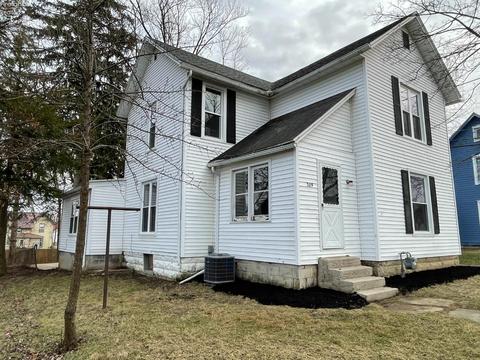 209 Park St, Willard, OH 44890 photo 2