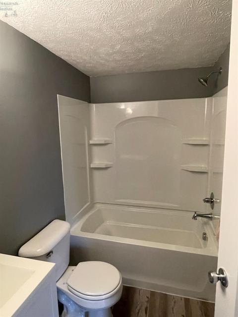 209 Park St, Willard, OH 44890 photo 13