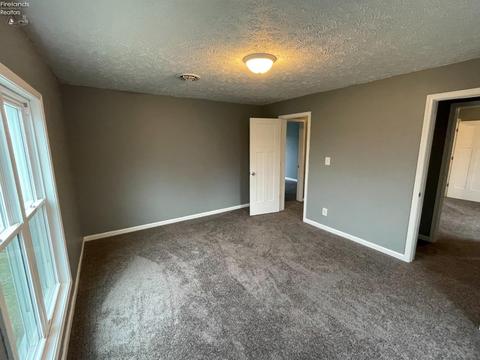 209 Park St, Willard, OH 44890 photo 25