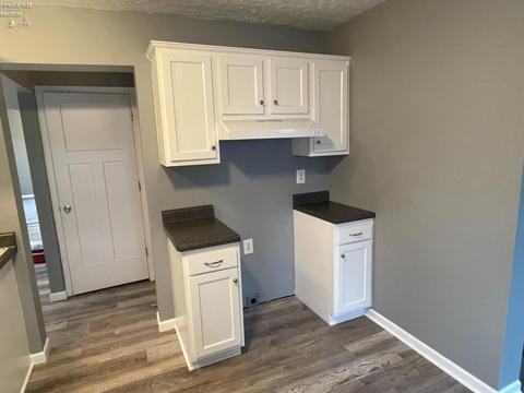 209 Park St, Willard, OH 44890 photo 10