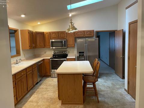 103 Leonard St, Willard, OH 44890 photo 7