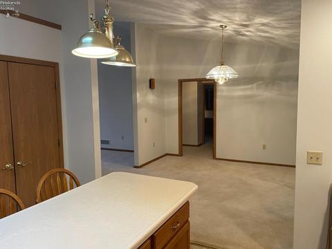 103 Leonard St, Willard, OH 44890 photo 8