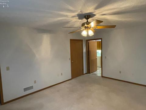 103 Leonard St, Willard, OH 44890 photo 13