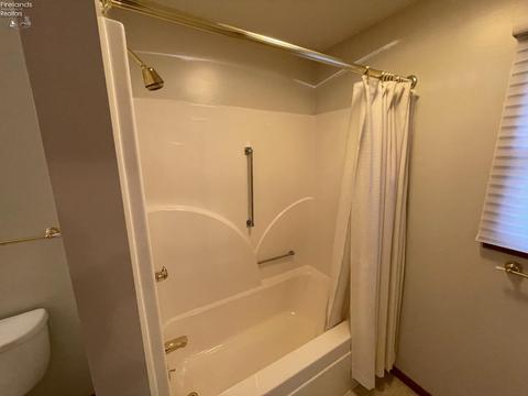 103 Leonard St, Willard, OH 44890 photo 24