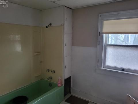 20 E Main St, Shiloh, OH 44878 photo 17